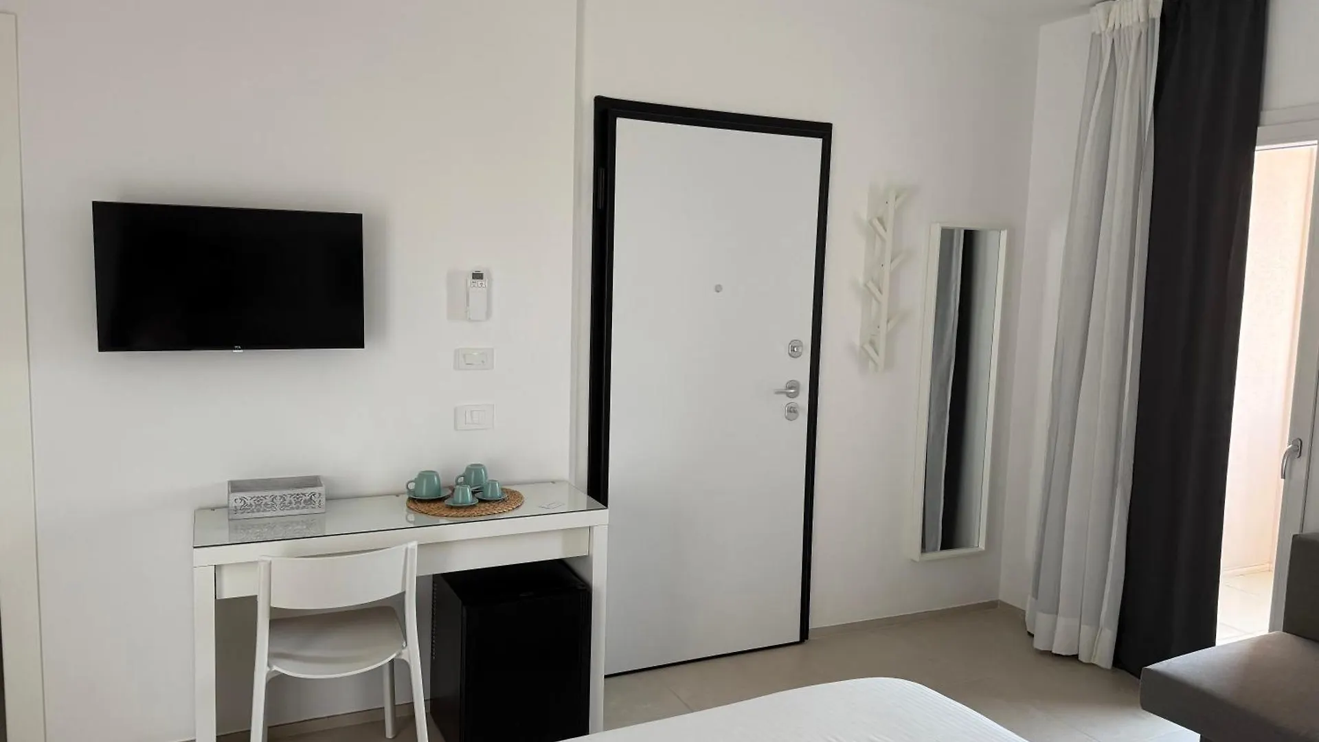 Eleven Rooms & Apartments Olbia Homestay