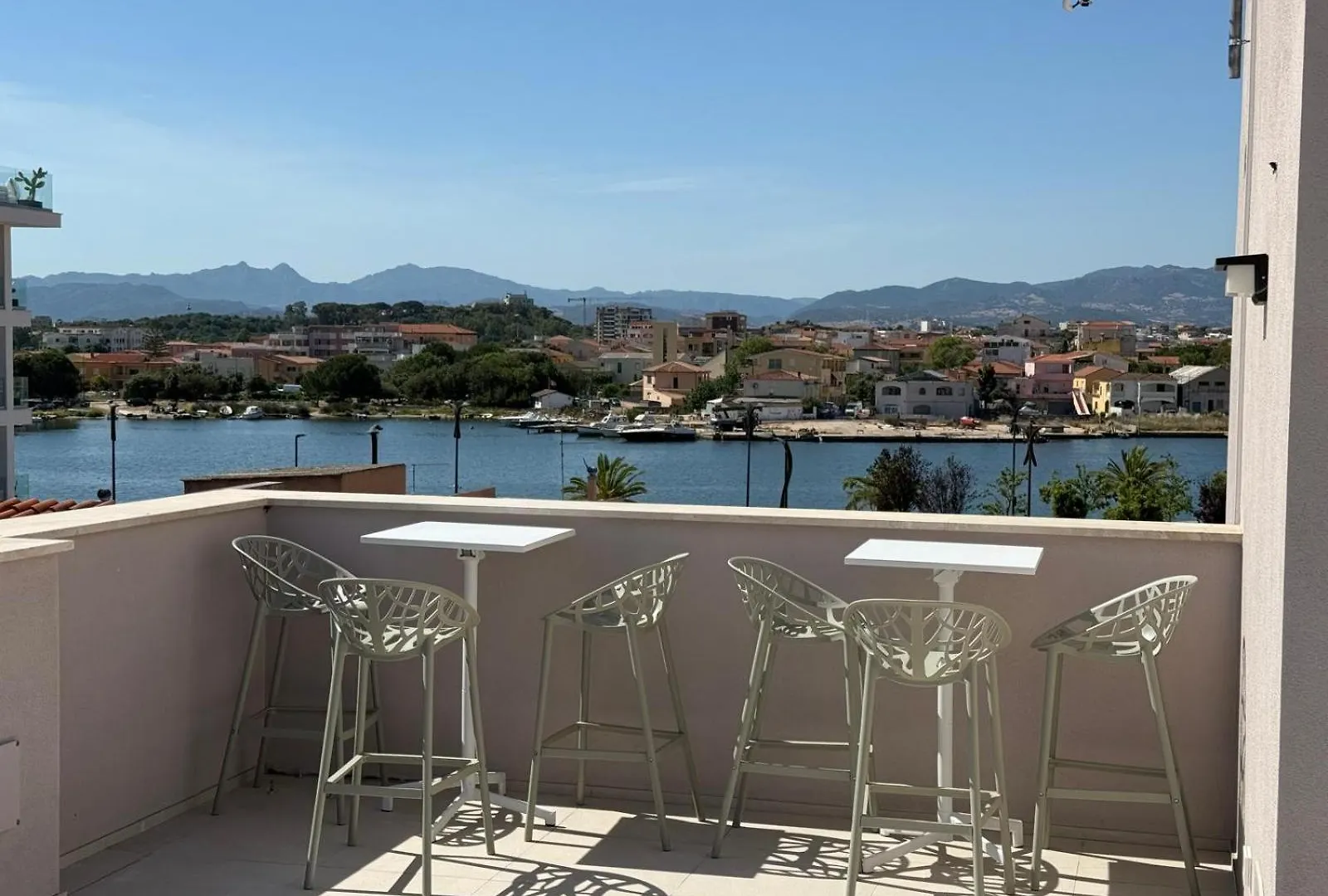 Eleven Rooms & Apartments Olbia 0*,  Italy