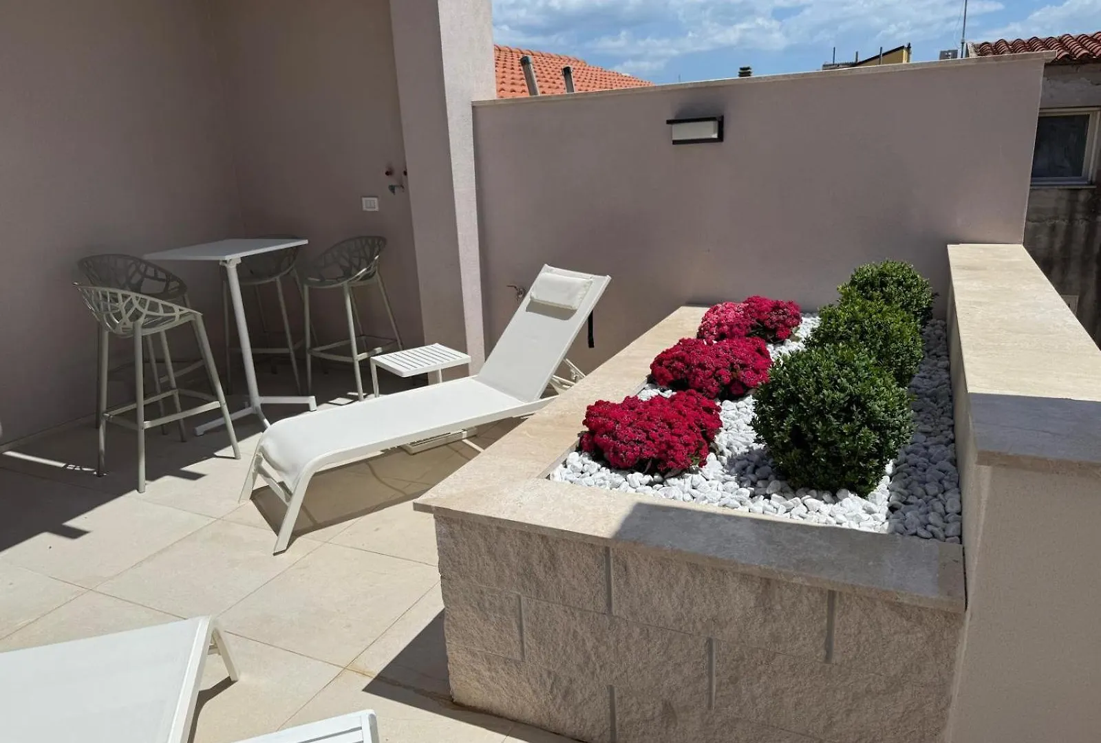 Eleven Rooms & Apartments Olbia Homestay