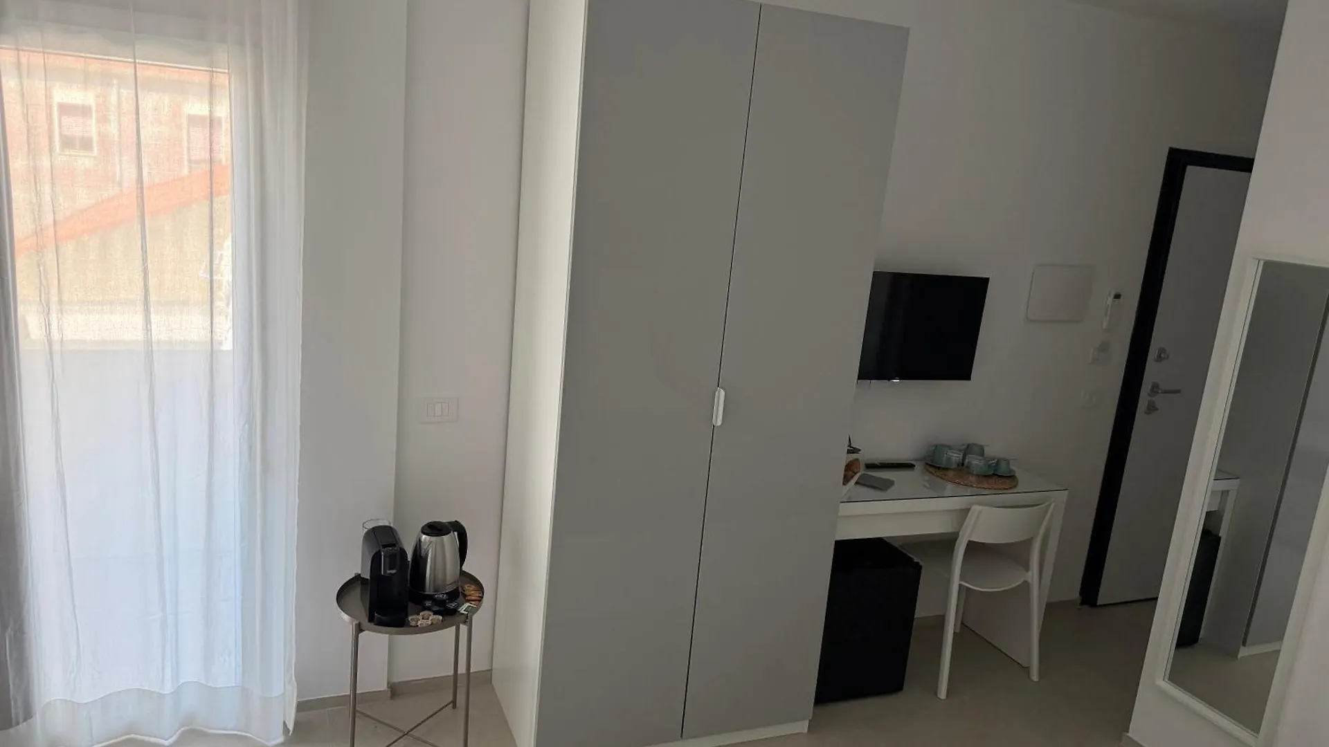Homestay Eleven Rooms & Apartments Olbia