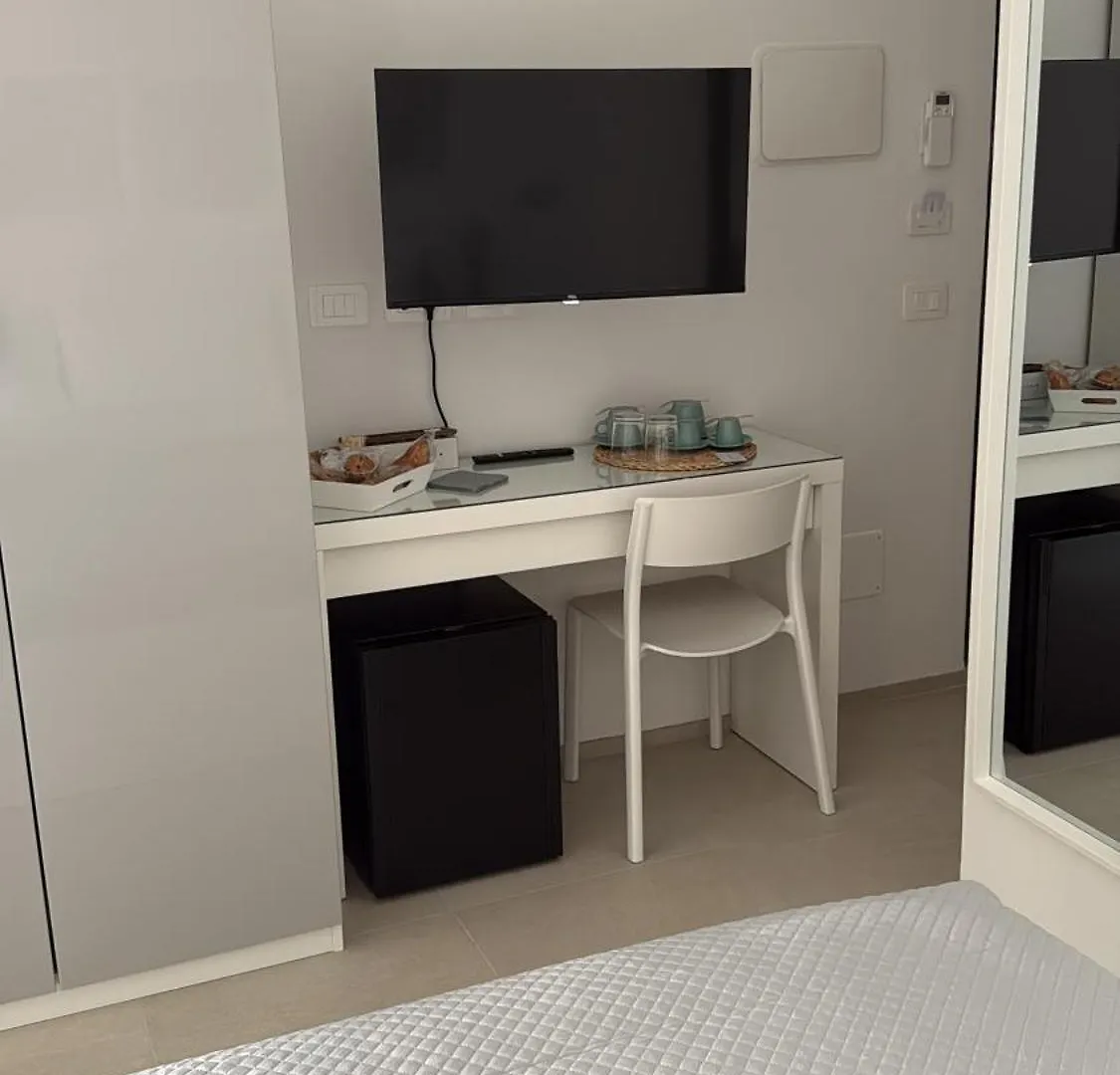 Homestay Eleven Rooms & Apartments Olbia